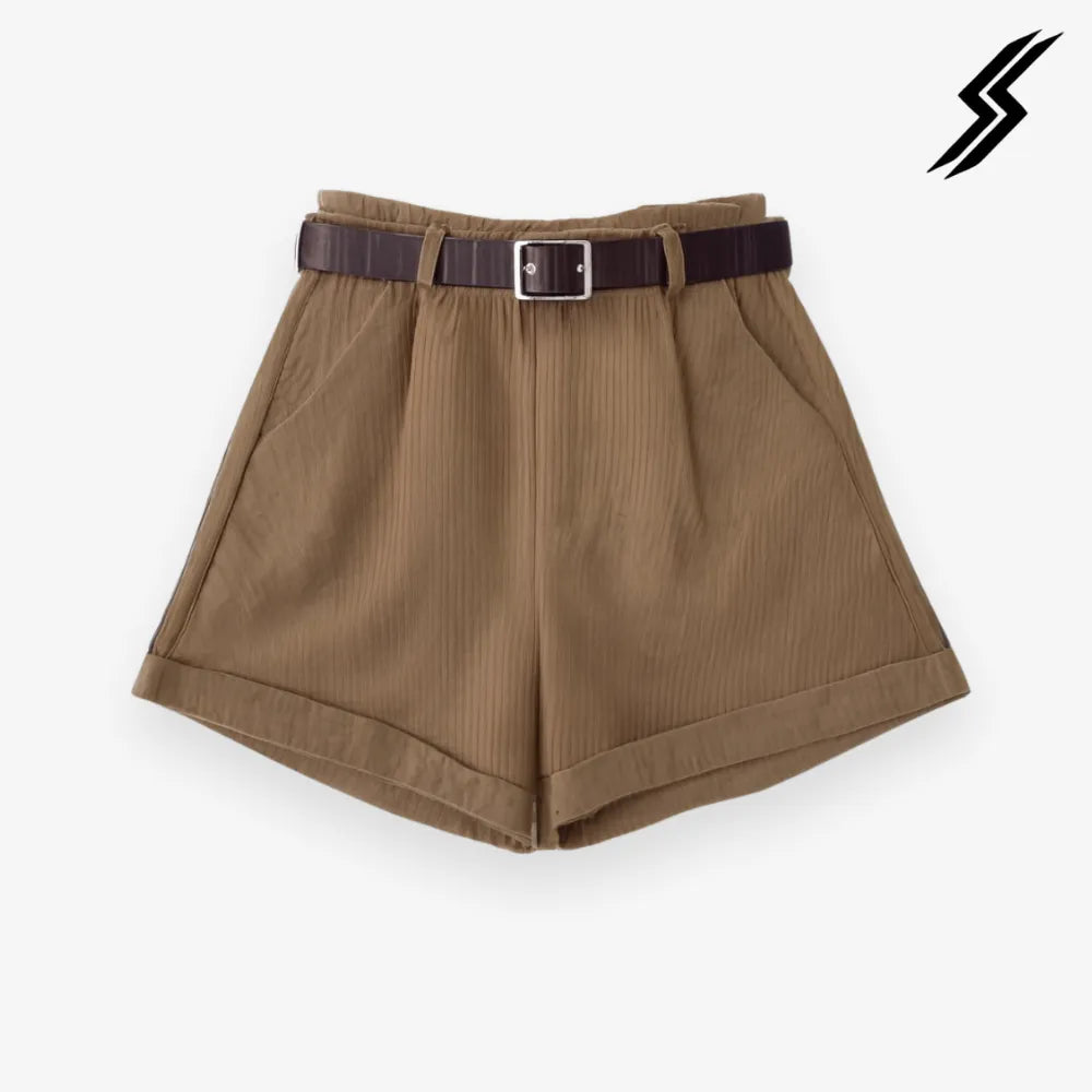 Short delicado feminino